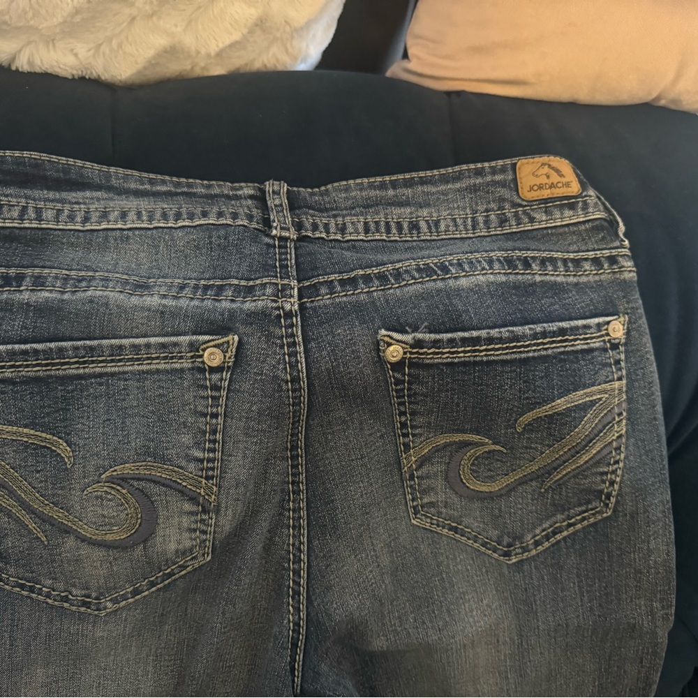 Jordache jeans. Size 8. Not new. Worn in 😊